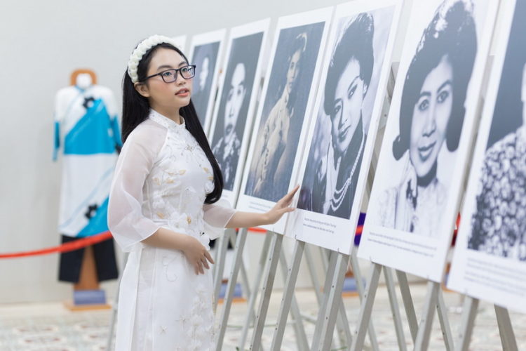 Phương Mỹ Chi trở thành đại sứ hình ảnh Lễ hội Áo dài Thành phố Hồ Chí Minh 2022 01