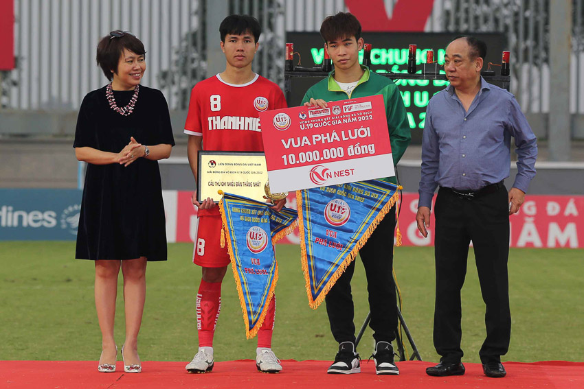 Giải U19 VĐQG: Với chiến thắng 2-1 đội U19 Hà Nội lần thứ 6 đăng quang Vô địch 5