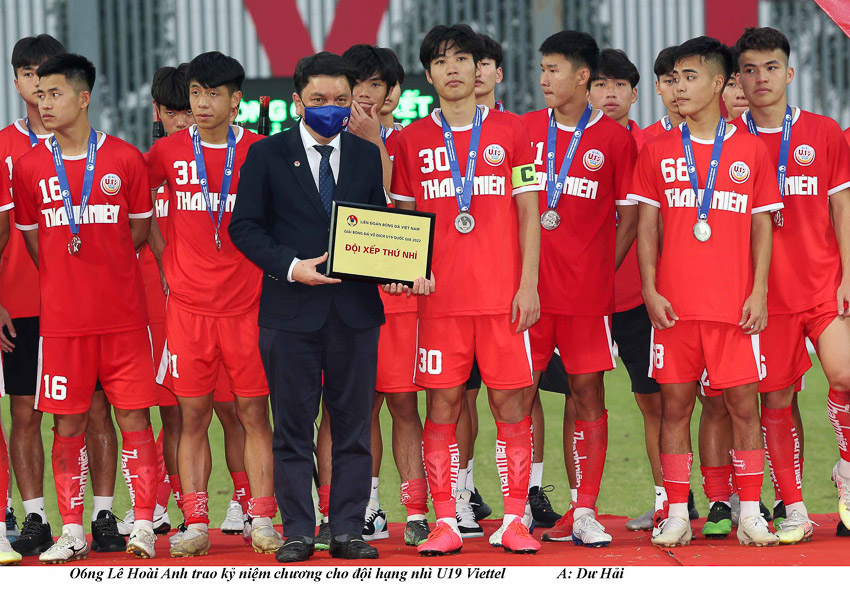 Giải U19 VĐQG: Với chiến thắng 2-1 đội U19 Hà Nội lần thứ 6 đăng quang Vô địch 7