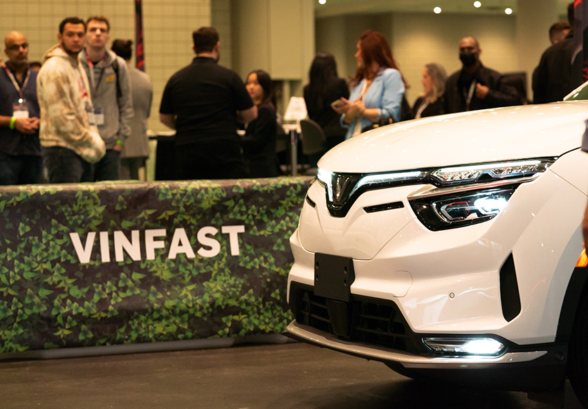 Vinfast hợp tác với Electrify America cung cấp giải pháp sạc và tích hợp ứng dụng di động cho xe điện 1