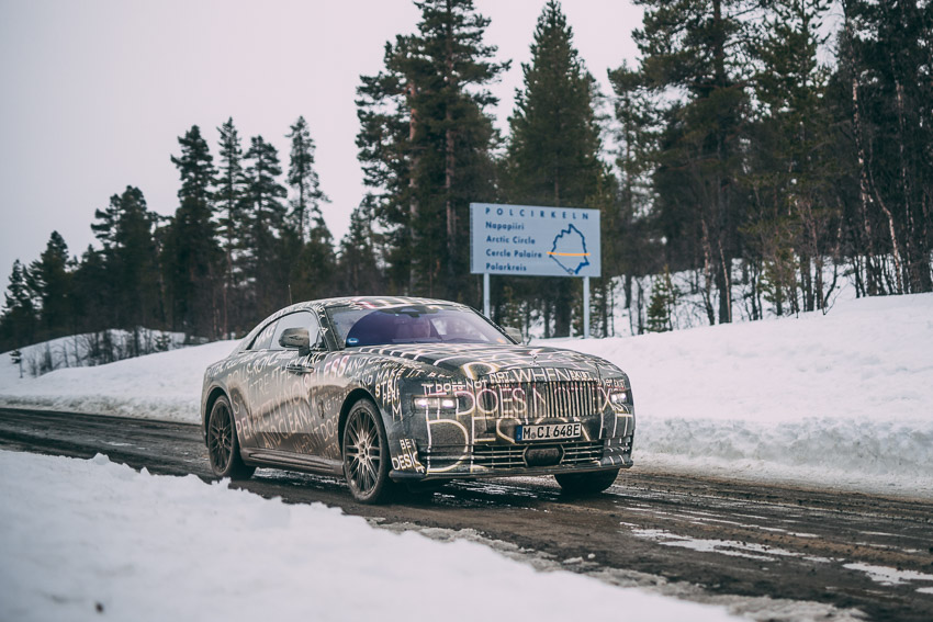 Hành trình thách thức giới hạn của Rolls-Royce Spectre tại vòng bắc cực 3