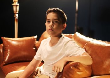 Trở lại đường đua âm nhạc, rapper 10 tuổi gốc Việt Shumo chia sẻ thông điệp hoà bình - 1