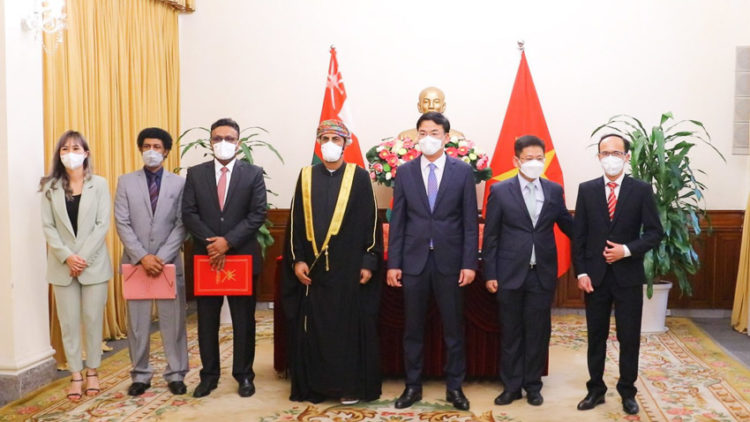 Việt Nam – Oman miễn thị thực hộ chiếu ngoại giao, đặc biệt và công vụ