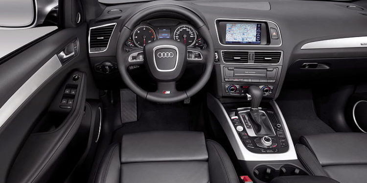 Audi Việt Nam triệu hồi thay thế túi khí trên vô lăng lái
