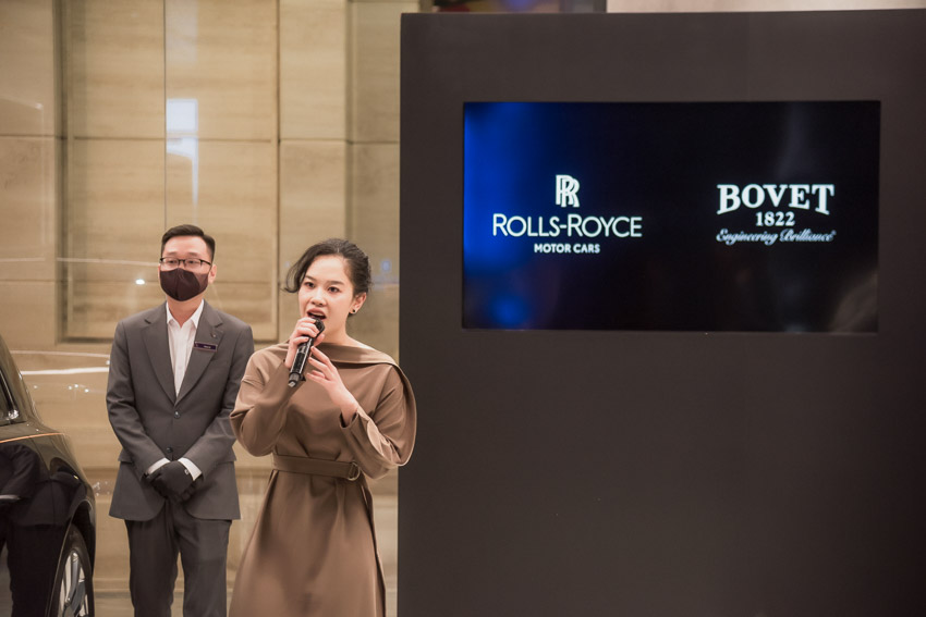 Trong chuyến hành trình vòng quanh thế giới, cặp đồng hồ Tourbillon danh giá trên tuyệt tác Rolls-Royce Boat Tail đã có buổi gặp gỡ với các nhà sưu tập và giới mộ điệu tại Việt Nam.