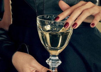 Ly Baccarat Harcourt – chiếc “chén thánh” huyền thoại