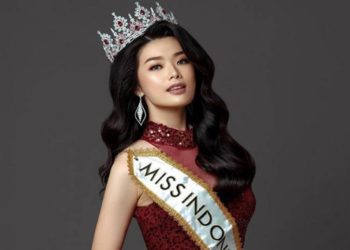 Top 6 Miss World Carla Yules trở lại Việt Nam, mừng thành công của SEA Games 31 - 1