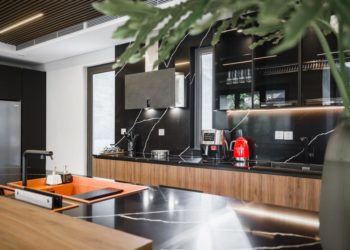 Bếp Penthouse Ái Linh chuẩn mực sang trọng hiện đại