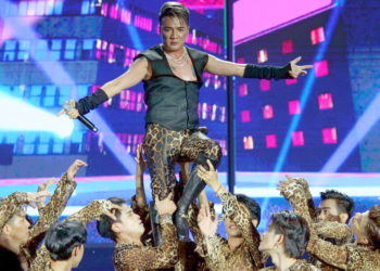 Đàm Vĩnh Hưng live concert thăng hoa đẳng cấp tại Dinh Thống Nhất 01