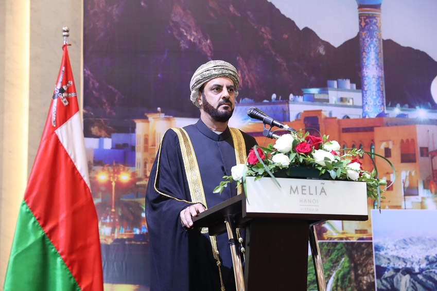 Đại sứ Oman Saleh Mohamed Ahmed Al Saqri phát biểu