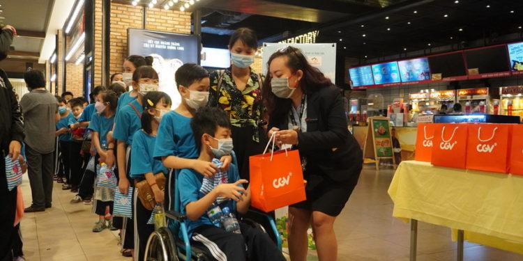 CGV chiếu phim miễn phí cho trẻ em khó khăn nhân dịp Tết thiếu nhi 01