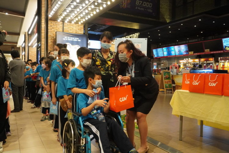 CGV chiếu phim miễn phí cho trẻ em khó khăn nhân dịp Tết thiếu nhi 01