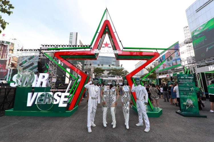 Heineken lần đầu tiên ra mắt vũ trụ ảo Starverse tại Việt Nam