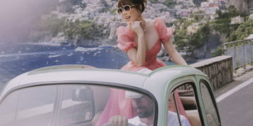 Lý Nhã Kỳ bên bờ biển Positano nước Ý với gu thời trang cổ điển 7