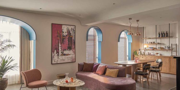 Thay áo căn hộ cũ