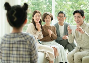 Nhớ nội và mẹ