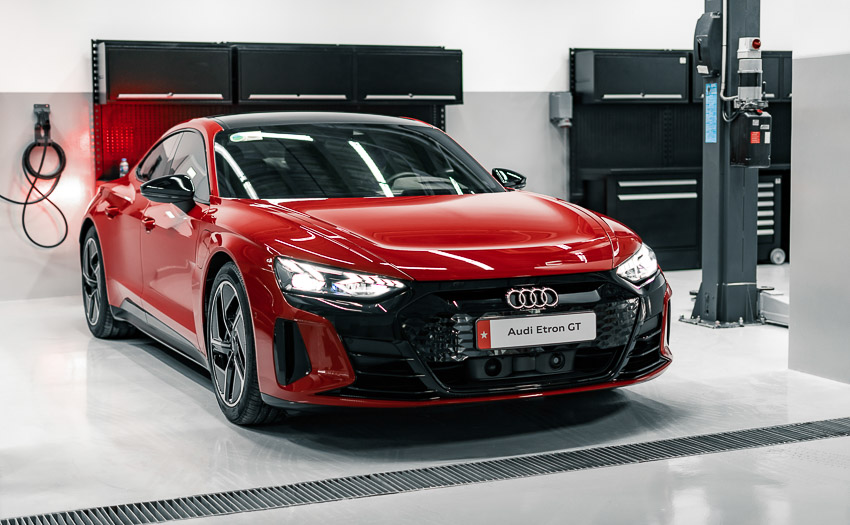 Siêu xe điện Audi e-tron GT quattro chính thức gia nhập Audi tại Việt Nam