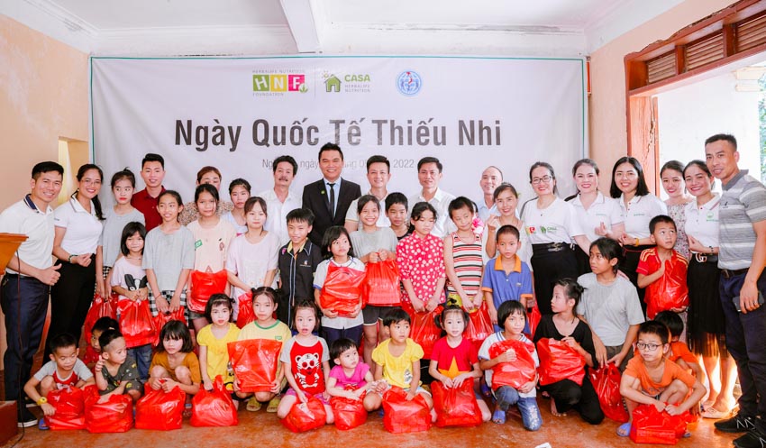 Casa Herbalife Việt Nam hỗ trợ thiết thực cho trẻ em có hoàn cảnh khó khăn - 1
