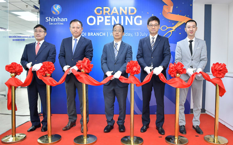 Chứng khoán Shinhan Việt Nam khai trương chi nhánh đầu tiên tại Hà Nội
