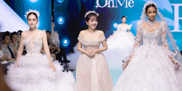 Bộ sưu tập “Fly me to the dream”của JoliPoli xuất hiện trong Nail show “Dream on Me”