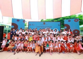 Giáo dục cộng đồng “Sinh Con, Sinh Cha” về sức khỏe, hành vi, trí tuệ của trẻ - 1