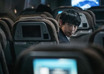 Song Kang-ho, Lee Byung-hun, Jeon Do-yeon tái xuất trong Hạ cánh khẩn cấp - 5