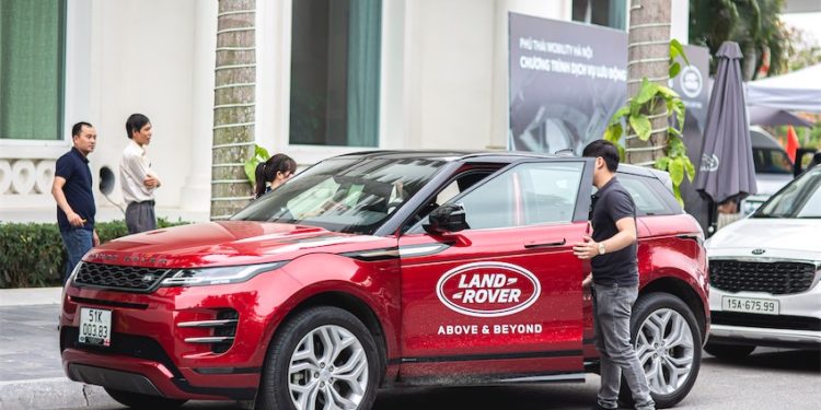 Chương trình trải nghiệm xe Land Rover tại Phú Thọ