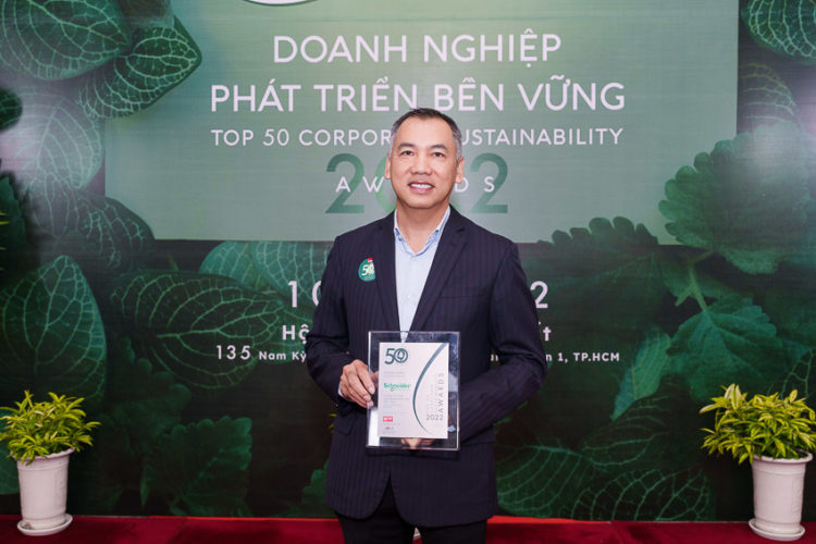 Schneider Electric Việt Nam được vinh danh ‘’Top 50 Doanh nghiệp Phát triển Bền vững 2022’’
