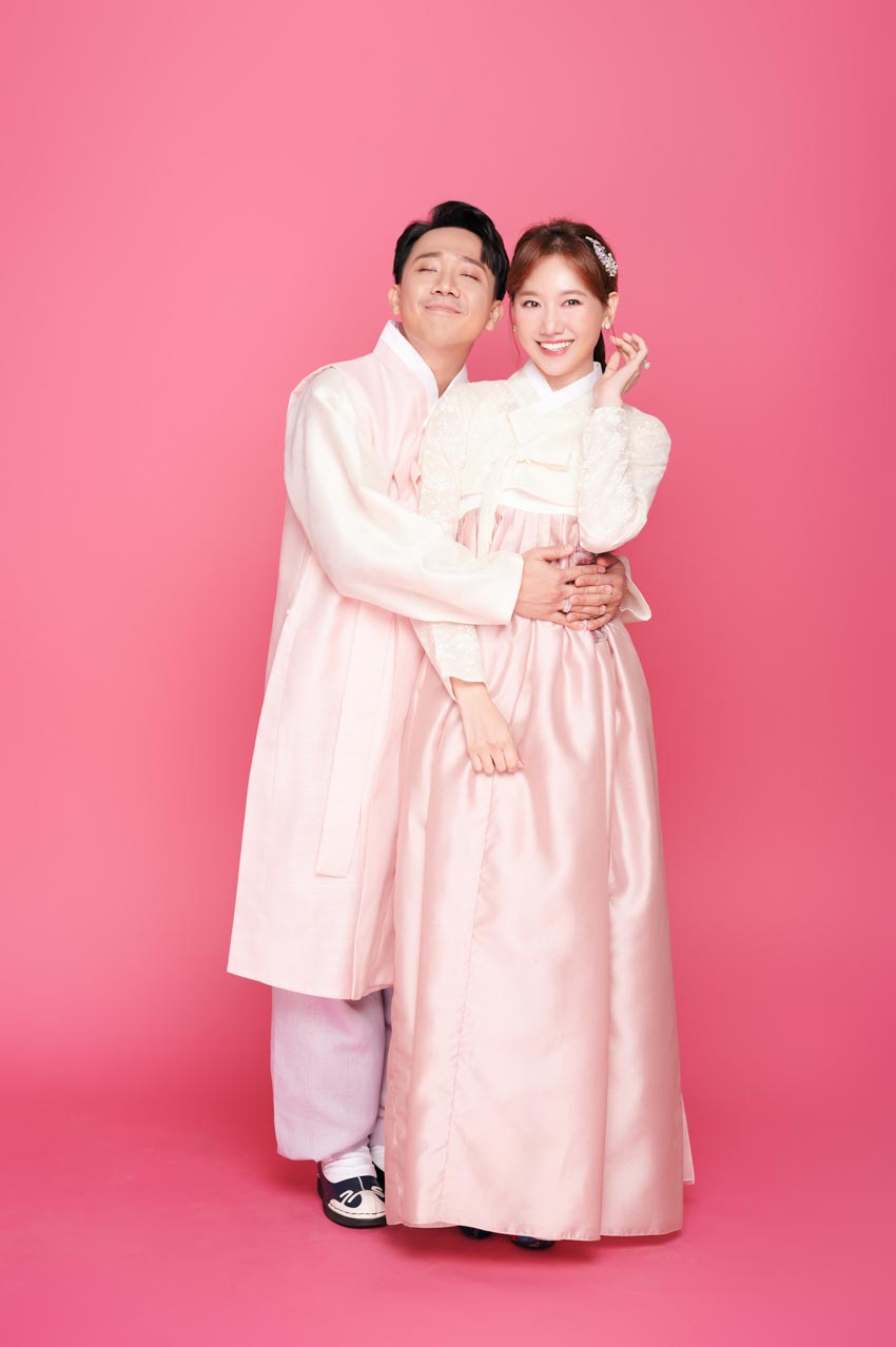 Vợ chồng Trấn Thành – Hari Won ngọt ngào trong bộ ảnh mừng trung thu - 2