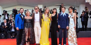 Dàn sao trong Don’t worry darling đổ bộ Liên hoan phim Venice lần thứ 79 - 9