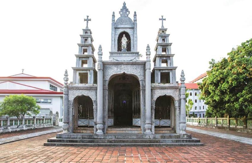 Nhà thờ Chính tòa Phát Diệm - 5