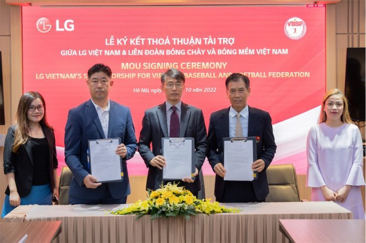 Tập đoàn LG cùng VBSF phát triển bộ môn bóng chày tại việt nam