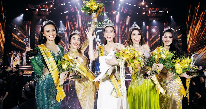 Đoàn Thiên Ân đăng quang Hoa hậu Hòa bình Việt Nam 2022 - 10