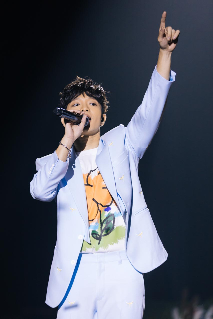 Hoàng Dũng hát live gần 30 ca khúc cùng ban nhạc Màu Nước tại Yên Concert TP.HCM - 4