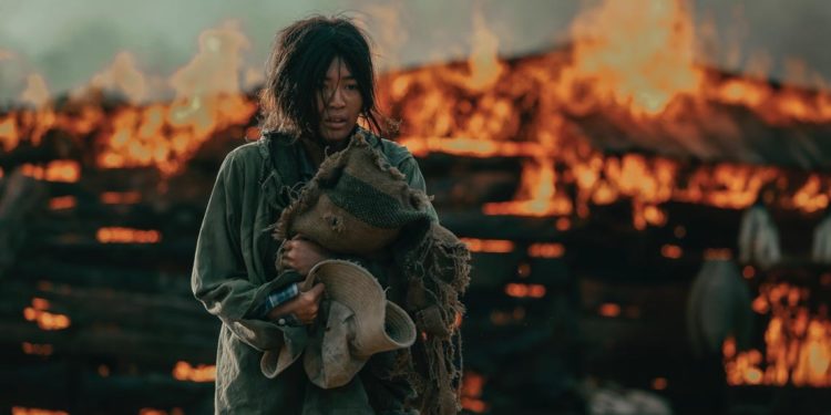 Kaity Nguyễn: 'Tôi giấu ba mẹ quay cảnh cháy trong phim Cô gái từ quá khứ' - 1