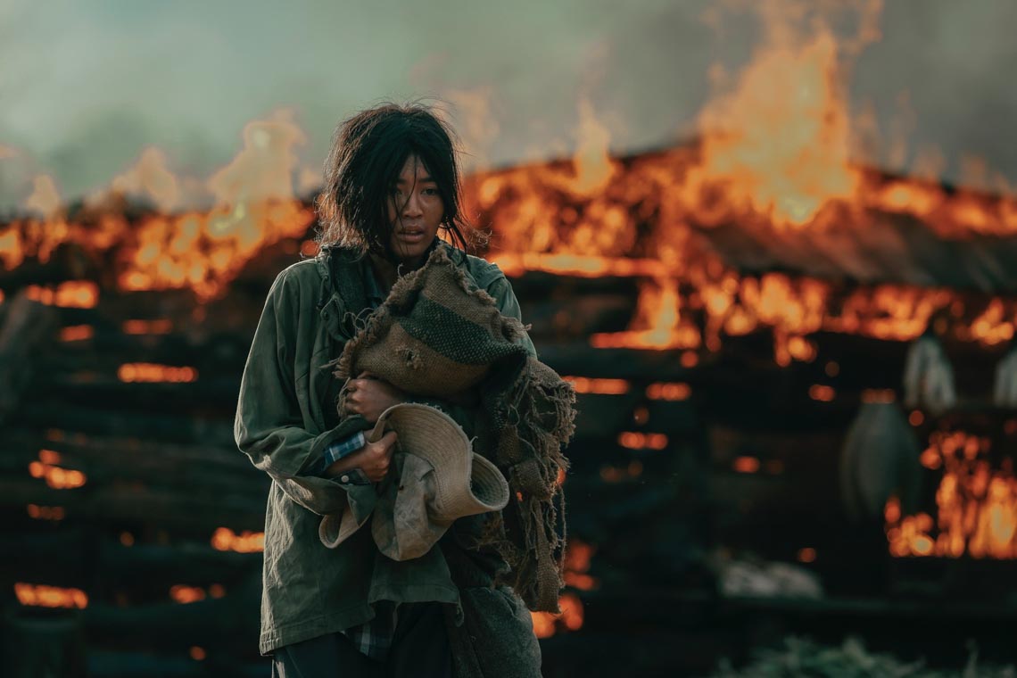 Kaity Nguyễn: 'Tôi giấu ba mẹ quay cảnh cháy trong phim Cô gái từ quá khứ' - 1