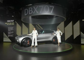 Aston Martin DBX707 ra mắt chính thức tại Việt Nam - SUV sang trọng và mạnh mẽ nhất trên thế giới - 15