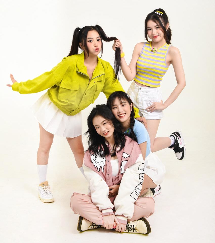 LuvLike – nhóm nhạc thế hệ mới chính thức 'chào sân' V-pop - 1
