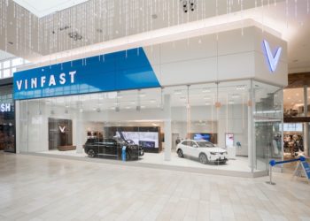Vinfast khai trương cửa hàng đầu tiên tại Yorkdale, Canada