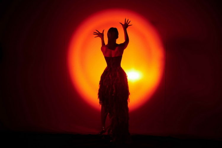 Diva Hà Trần chính thức trở lại trong “Một Bước Vô Tình” - OST phim Hạnh phúc máu