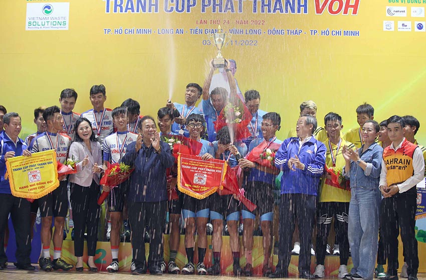 Trần Nhật Duy đoạt áo trắng và áo vàng, Nguyễn Văn Bình đoạt áo xanh chung cuộc - 1