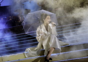 Love Songs của Hồ Ngọc Hà nhiều cảm xúc, đầu tư công nghệ Mapping hoành tráng 1