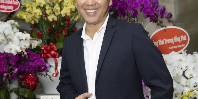 Nghệ sĩ Quyền Linh, Quốc Cơ, Quốc Nghiệp và Sam kinh doanh là để phục vụ cộng đồng 2