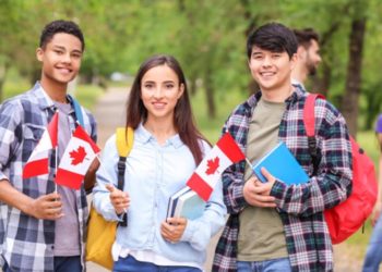 Triển lãm du học quy tụ 14 trường đại học Canada