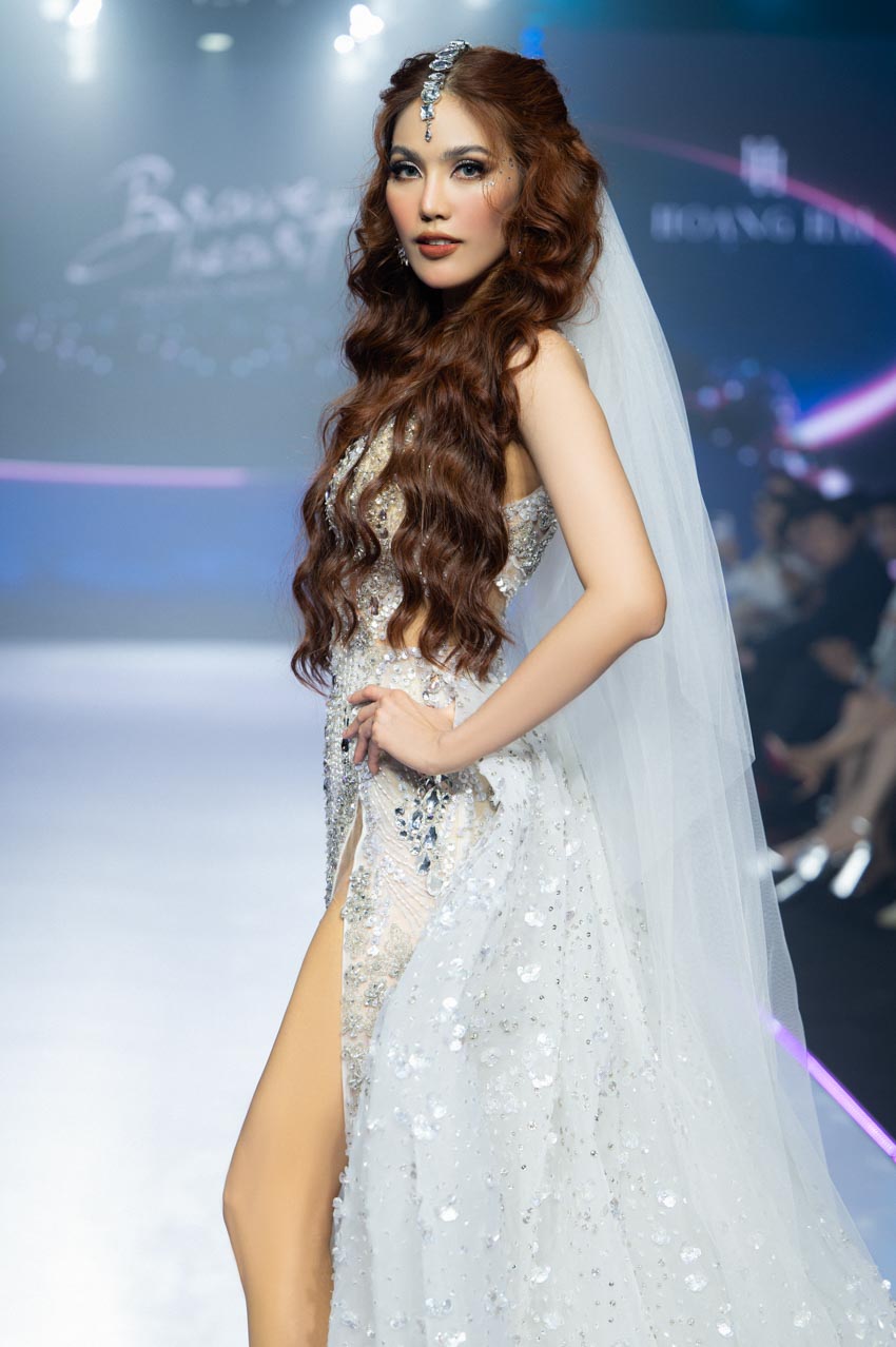 Brave Heart Fashion Show 2022 của Hoa hậu Khánh Vân: Ngày hội thời trang và giải trí - 2