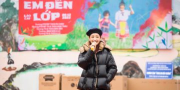 Chi Pu: 'Mình không giàu khó, cũng có khó khăn nhưng chọn cách cho đi khi còn có thể' - 1