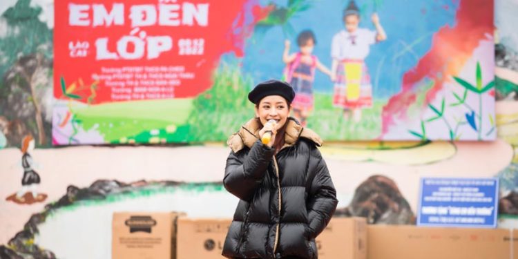 Chi Pu: 'Mình không giàu khó, cũng có khó khăn nhưng chọn cách cho đi khi còn có thể' - 1