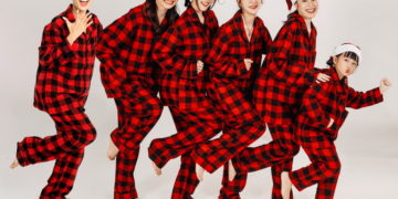 Dàn diễn viên phim Lật mặt: Tấm vé định mệnh vui vẻ trong bộ hình Giáng Sinh