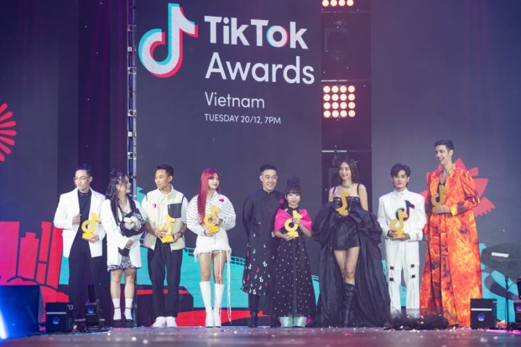 Đêm Vinh danh TikTok Awards Việt Nam 2022 - 3