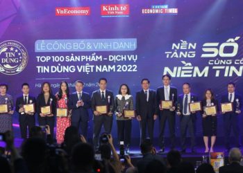 Thu hút người dùng bởi tính năng thanh toán “3 chạm”, iShinhan được vinh danh“Top 10 Tin dùng Việt Nam 2022” - 1